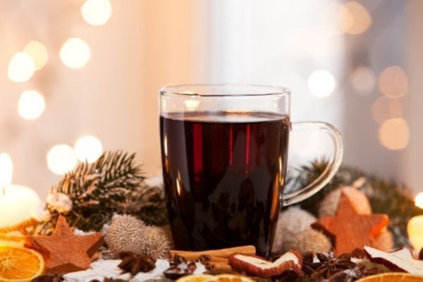 Mulled Wine Glass - 10 Must-Have Accessories to Host The Ultimate