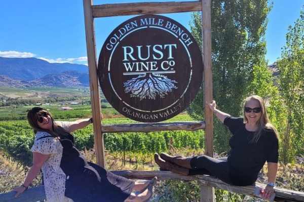 wine tasting osoyoos