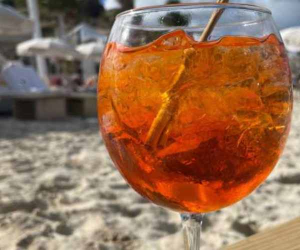 Aperol Spritz: From Classic Recipe to Mod variations 4 aperol spritz recipe