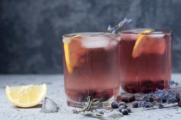 blueberry spritz christmas prosecco cocktails