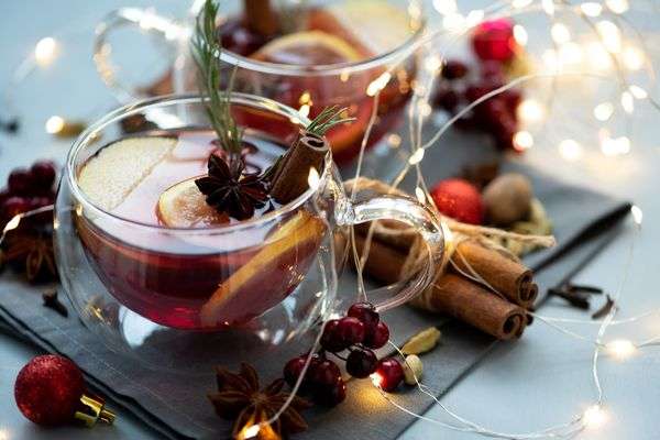 mulled fizz christmas prosecco cocktails