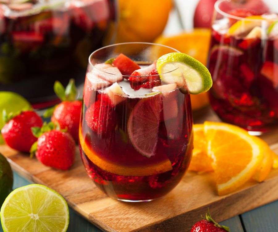17 Best Red Wine Cocktails To Try 1 sangria red wine cocktails