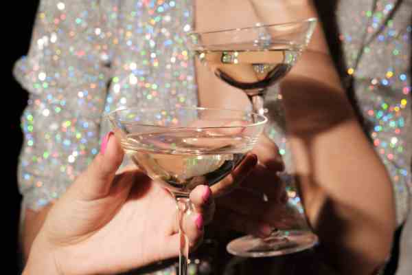 Alternate Uses for Martini Glasses When Planning an Event