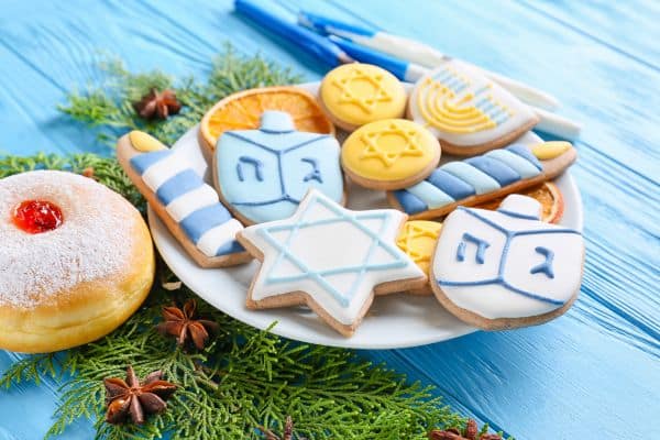 A Hanukkah Donut Decorating Experience